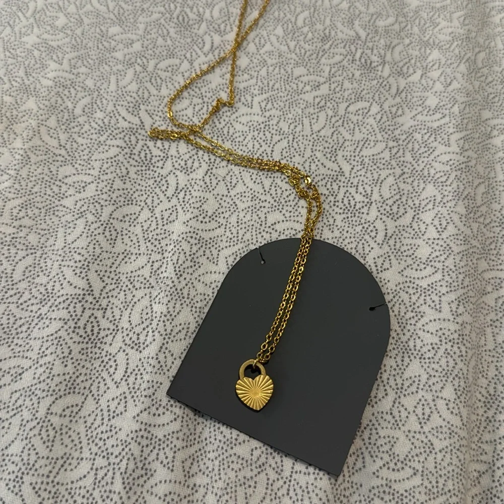 Gold Fashion Jewelry Heart Pendant Necklace - Picture 1 of 4
